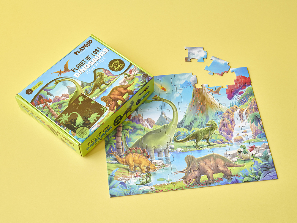 PLANET OF LOST DINOSAURS - GLOW IN THE DARK